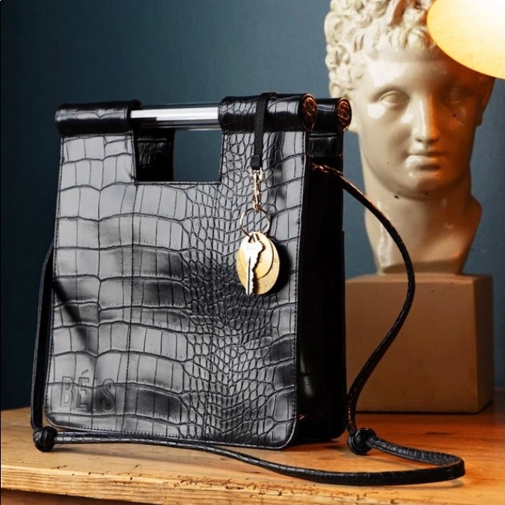 BÉIS The Crossbody in Black Croc